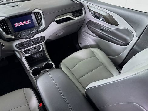 Used 2022 GMC Terrain SLT w/ Infotainment Package II image 26