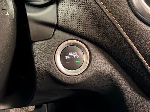 Certified 2023 Chevrolet Equinox Premier image 17