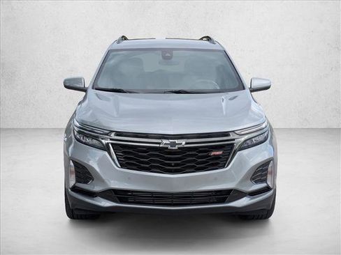 Used 2023 Chevrolet Equinox RS FWD image 2