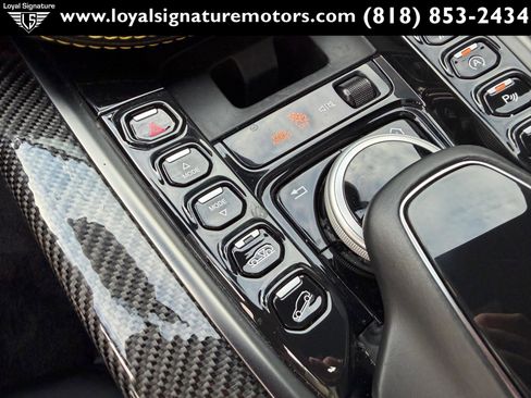 Used 2021 Aston Martin DBX image 30