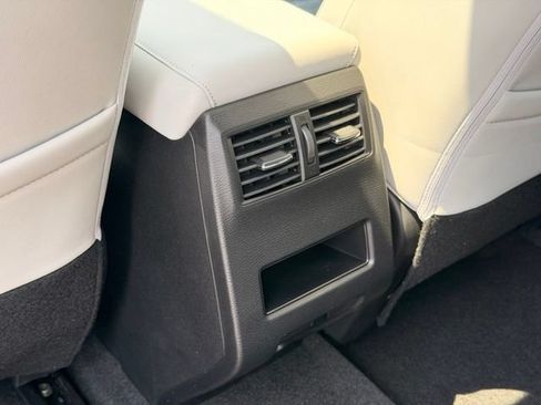 New 2026 Mitsubishi Outlander SE FWD image 15