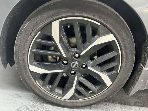 Certified 2023 Nissan Versa SR w/ Trunk Package FWD image 10