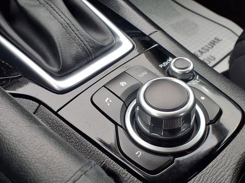 Used 2015 MAZDA MAZDA3 i Sport image 7