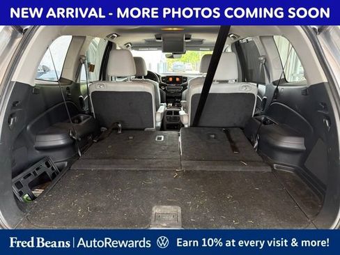 Used 2021 Honda Pilot Touring image 8