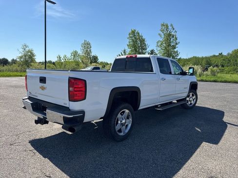 Used 2015 Chevrolet Silverado 2500 LTZ AWD/4WD image 6