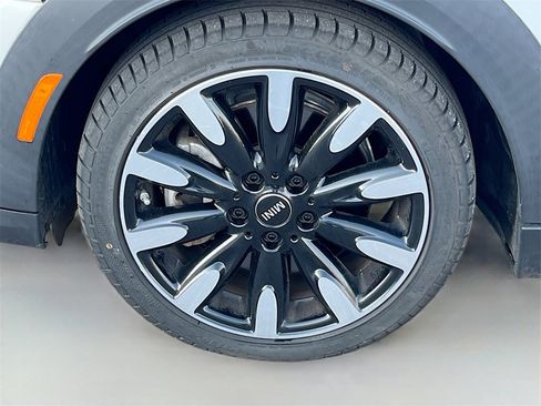 Used 2023 MINI Cooper S image 32