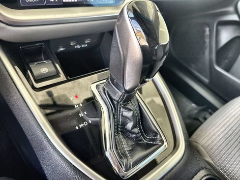 Used 2022 Subaru Outback Premium AWD/4WD image 8
