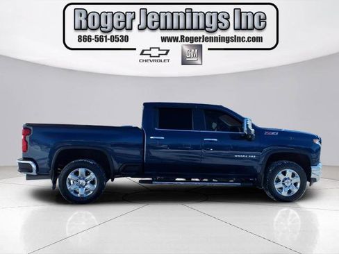 Used 2020 Chevrolet Silverado 2500 LTZ w/ LTZ Plus Package image 5
