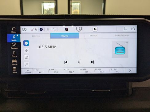 Used 2024 Jeep Wrangler Sahara image 11