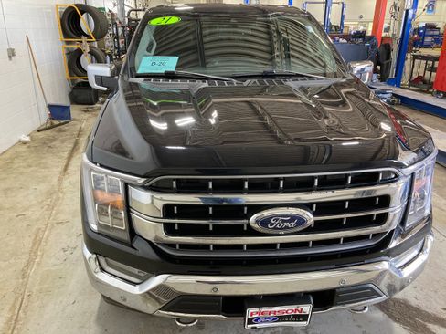 Used 2021 Ford F150 Lariat image 2