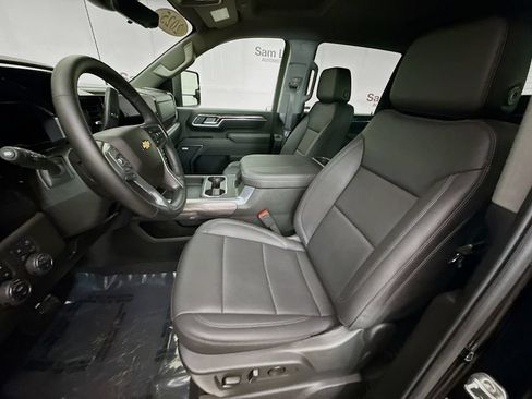 Used 2025 Chevrolet Silverado 2500 LTZ w/ LTZ Premium Package AWD/4WD image 23