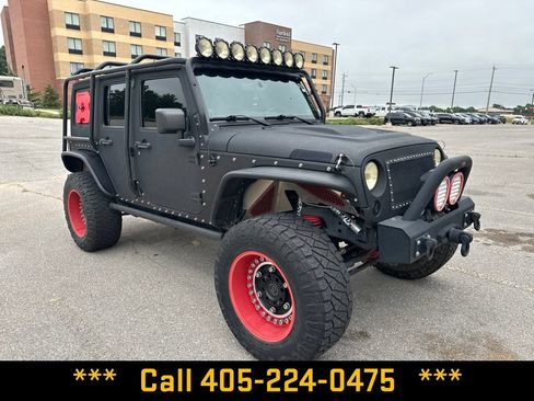 Used 2013 Jeep Wrangler Unlimited Rubicon w/ Connectivity Group AWD/4WD image 13