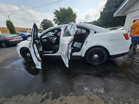 Used 2017 Ford Taurus Police Interceptor AWD w/ Ready For The Road Package image 22