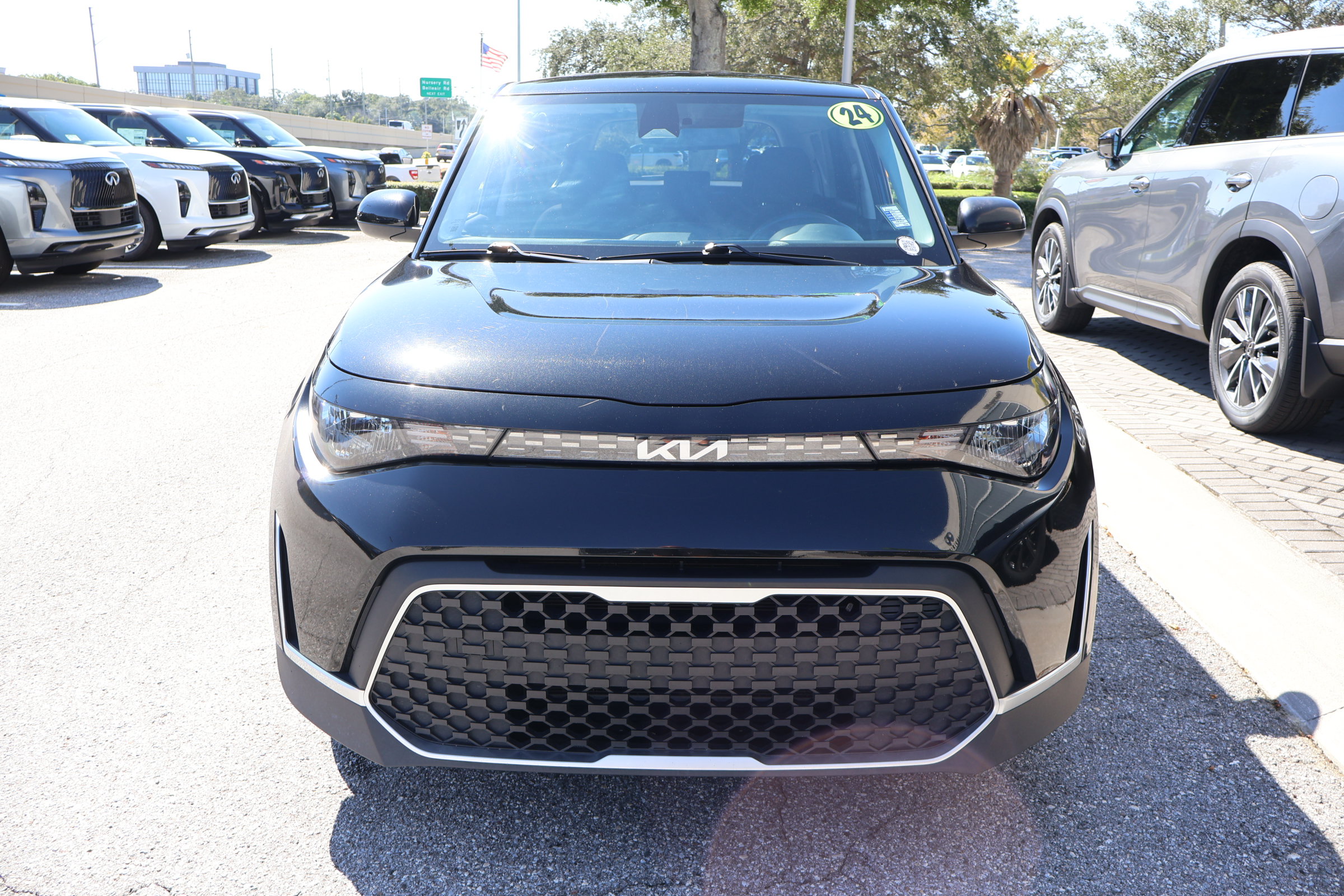 Used 2024 Kia Soul LX w/ Option Group 015 FWD image 12