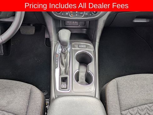 Used 2023 Chevrolet Equinox LT FWD image 19