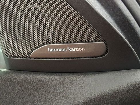 Used 2024 BMW X6 xDrive40i w/ Premium Package image 24