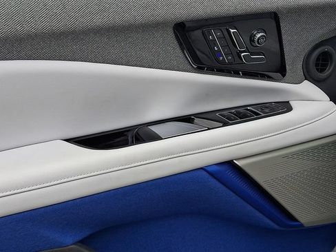 Certified 2025 Cadillac Optiq Luxury 2 AWD/4WD image 11