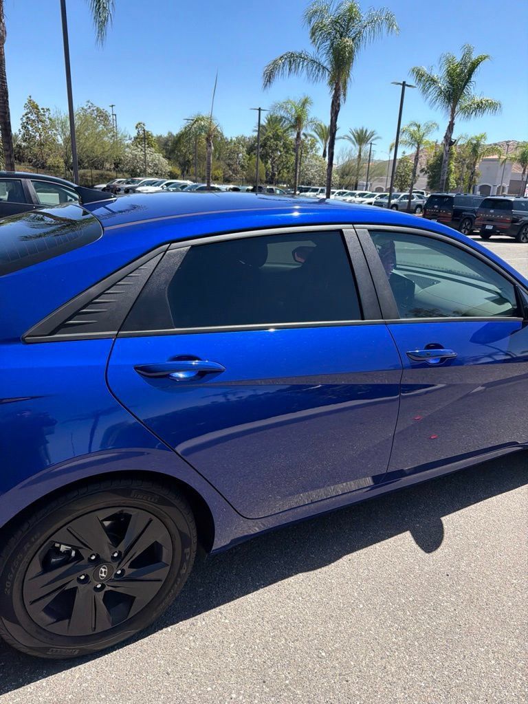 Certified 2023 Hyundai Elantra Blue FWD image 25