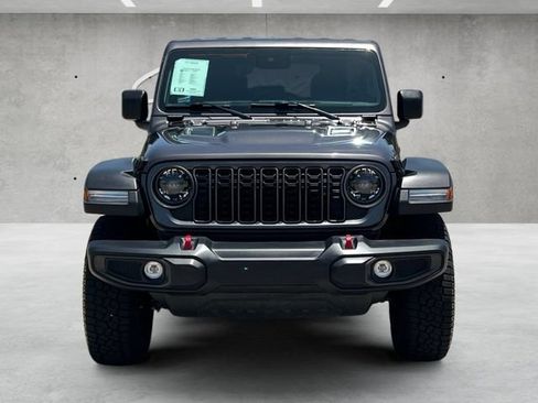 Used 2025 Jeep Wrangler Unlimited Rubicon AWD/4WD image 18