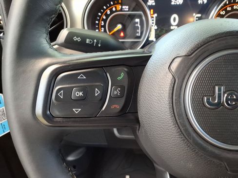 Used 2019 Jeep Wrangler Sport AWD/4WD image 29