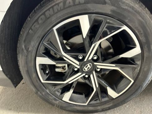 Used 2025 Hyundai Sonata SEL FWD image 39