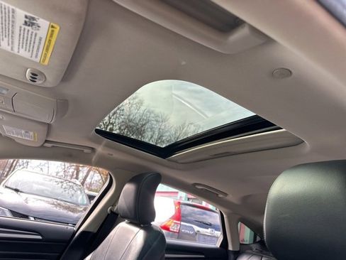 Used 2019 Ford Fusion Titanium image 17