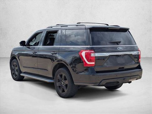 Used 2021 Ford Expedition XLT image 8