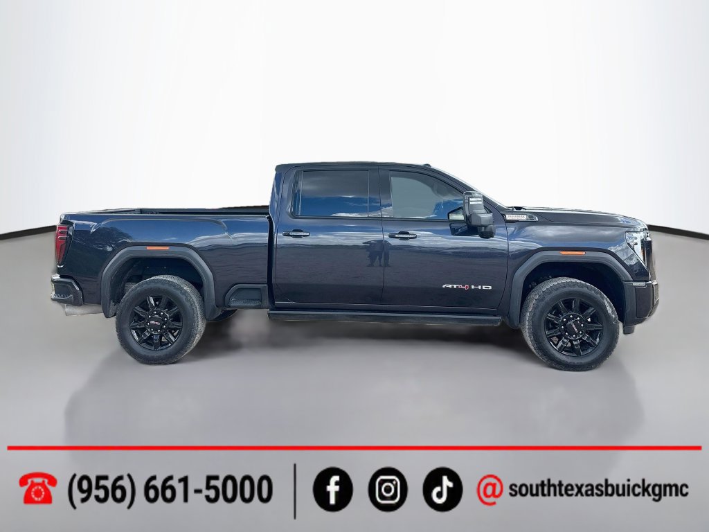 Used 2025 GMC Sierra 2500 AT4 w/ AT4 Premium Plus Package AWD/4WD image 9