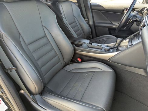 Used 2018 Lexus IS 300 F Sport image 10