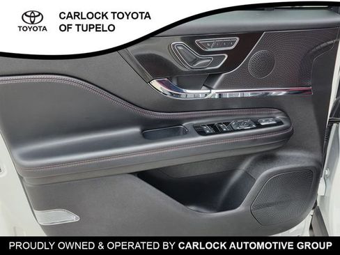 Used 2023 Lincoln Corsair Reserve w/ Jet Appearance Package image 28