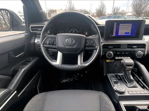 Used 2024 Toyota Tacoma SR5 image 5