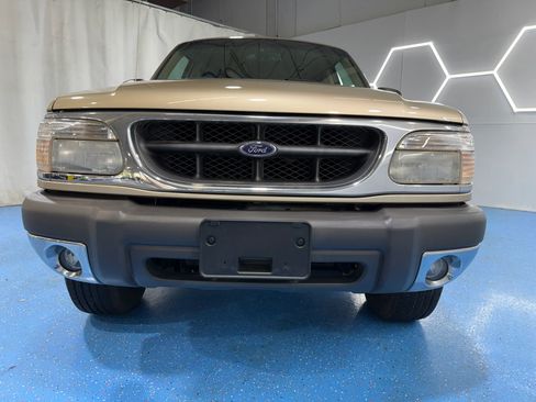 Used 1999 Ford Explorer 4WD 4-Door image 4