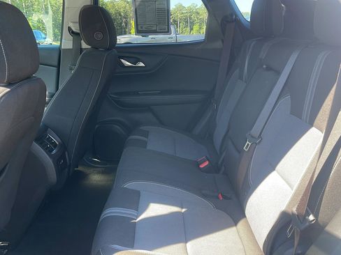 Used 2025 Chevrolet Blazer LT FWD image 31