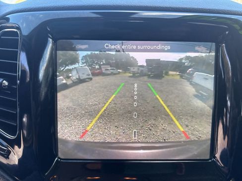 Used 2020 Jeep Compass Limited image 19