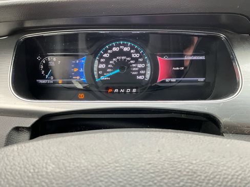 Used 2014 Ford Taurus SEL w/ Equipment Group 201A image 21