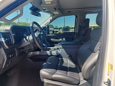 Certified 2025 Ford F350 Lariat w/ Lariat Ultimate Package AWD/4WD image 11