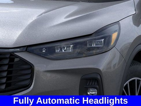 New 2024 Ford Escape SE w/ PHEV Premium Package image 18
