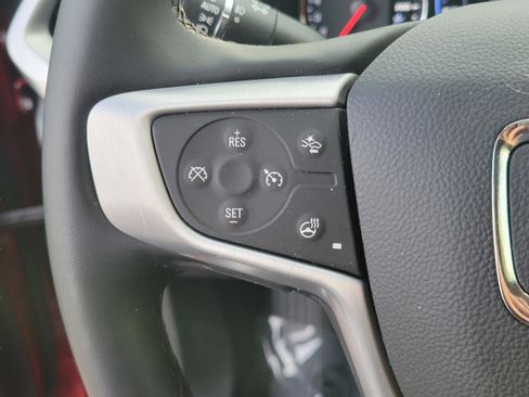 Used 2023 GMC Acadia SLT w/ Elevation Edition image 30