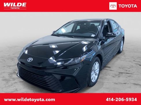 Used 2026 Toyota Camry LE FWD image 1