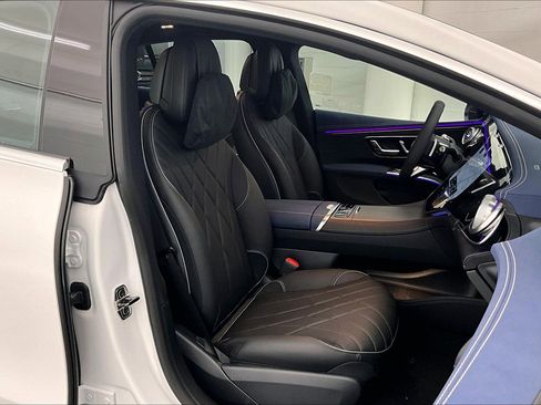 New 2026 Mercedes-Benz EQS 580 4MATIC image 5