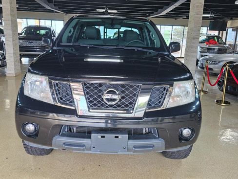 Used 2016 Nissan Frontier SV AWD/4WD image 2