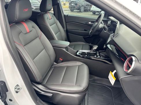 New 2026 Chevrolet Trax RS w/ Sunroof Package image 14