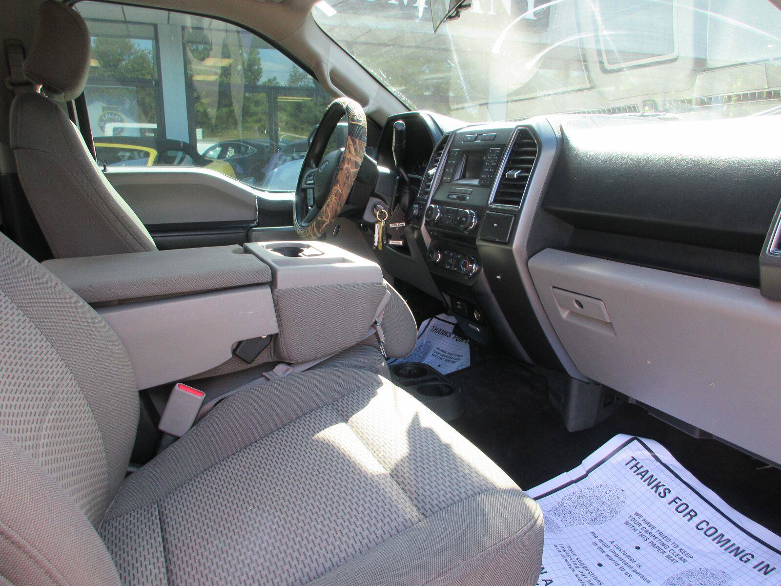 Used 2017 Ford F150 XLT AWD/4WD image 14