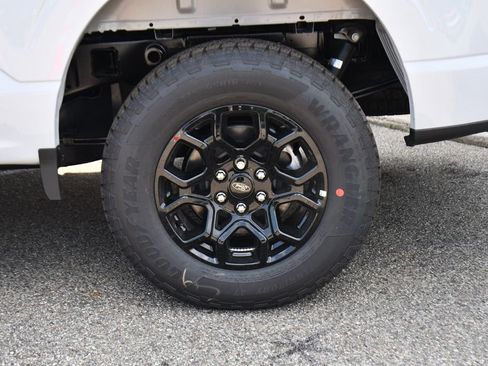 New 2025 Ford F150 XLT w/ Equipment Group 302A MID image 20