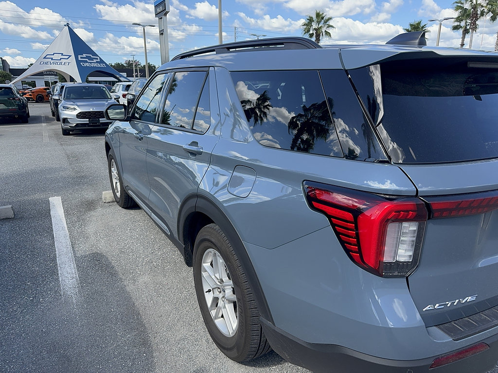 Used 2025 Ford Explorer Active RWD image 59