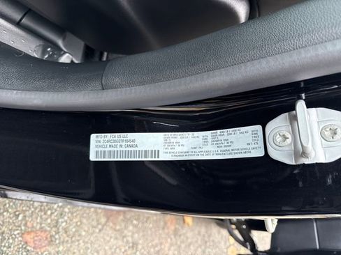 New 2026 Chrysler Pacifica Select image 17