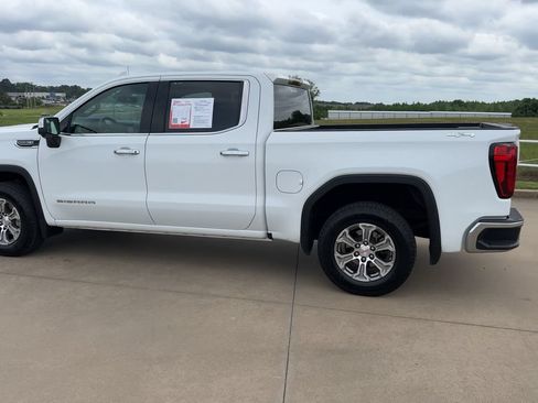 Used 2025 GMC Sierra 1500 SLT AWD/4WD image 6