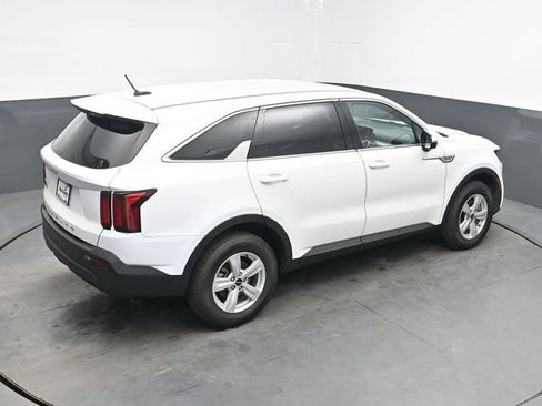 Used 2022 Kia Sorento LX image 26