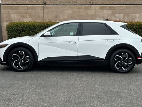Used 2023 Hyundai Ioniq 5 SE AWD/4WD image 7