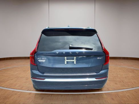 Certified 2026 Volvo XC90 B6 Plus AWD/4WD image 5